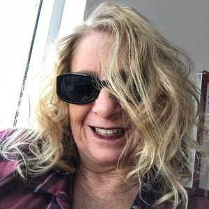 Meet your Posher, Deanna